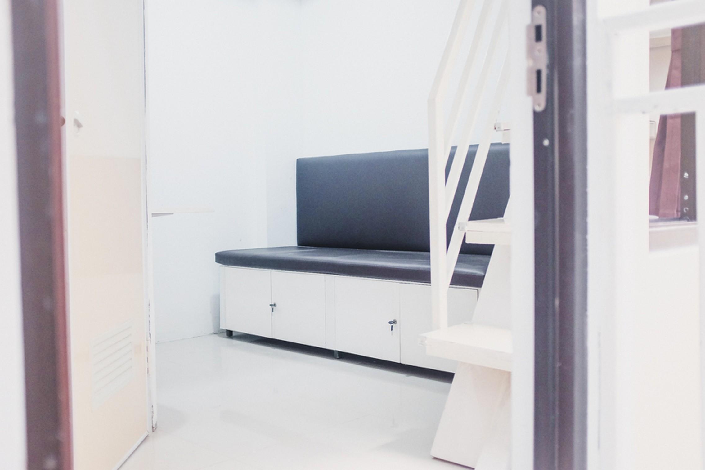 Hotel Reddoorz Near Hayam Wuruk Plaza Giacarta Esterno foto